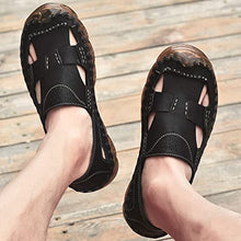 Load image into Gallery viewer, Black Outdoor Men&#39;s Leather Closed Toe Sandals