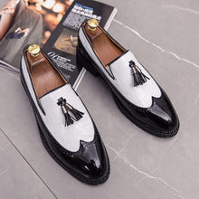 Load image into Gallery viewer, Men&#39;s Black &amp; White Crocodile Oxford Wingtips Loafer Two Tone Dress Shoes