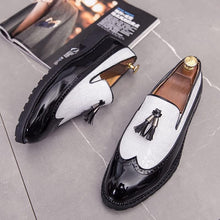 Load image into Gallery viewer, Men&#39;s Black &amp; White Crocodile Oxford Wingtips Loafer Two Tone Dress Shoes