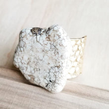 Load image into Gallery viewer, White Turquoise Slab on Hammered Gold Ring Base