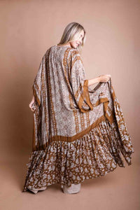 Beautiful Paisley Tapestry Free Flow Kimono Cardigan