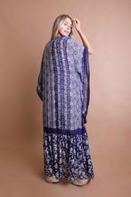 Load image into Gallery viewer, Beautiful Paisley Tapestry Free Flow Kimono Cardigan