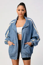 Load image into Gallery viewer, Casual Loose Fit Denim Stripe Jacket