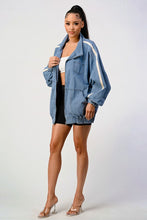 Load image into Gallery viewer, Casual Loose Fit Denim Stripe Jacket