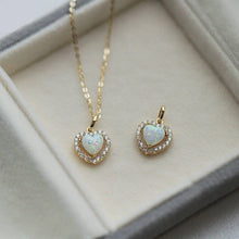 Load image into Gallery viewer, 14K Gold Sweet Heart Opal Necklace