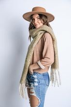 Load image into Gallery viewer, CLASSIC WINTER SCARF