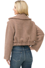 Load image into Gallery viewer, Women&#39;s Faux Fur Cropped Mauve Teddy Jacket