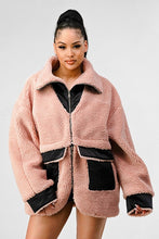 Load image into Gallery viewer, Athina Blush Oversized Sherpa with Contrast Jacket