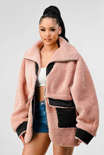 Load image into Gallery viewer, Athina Blush Oversized Sherpa with Contrast Jacket