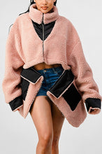 Load image into Gallery viewer, Athina Blush Oversized Sherpa with Contrast Jacket