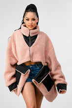 Load image into Gallery viewer, Athina Blush Oversized Sherpa with Contrast Jacket