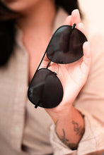 Load image into Gallery viewer, Black Black Unisex Aviator Sunglasses