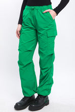 Load image into Gallery viewer, Loose Fit Khaki Parachute Cargo Pants