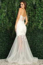 Load image into Gallery viewer, Sweetheart White Lace Embroidered Mesh Mermaid Gown