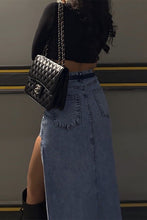 Load image into Gallery viewer, Thigh slit denim skirt