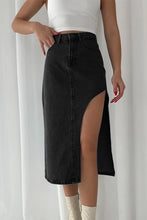 Load image into Gallery viewer, Thigh slit denim skirt