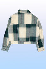 Load image into Gallery viewer, Cropped Green Pattern Flannel Jacket