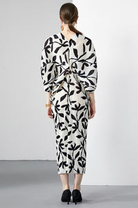 Black & White Leaf Printed Batwing Sleeve Maxi Dress