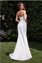 Load image into Gallery viewer, Strapless White Chiffon Wedding Gown