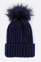 Load image into Gallery viewer, Raccoon Fur PomPom Beanie