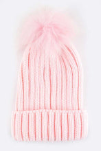 Load image into Gallery viewer, Raccoon Fur PomPom Beanie