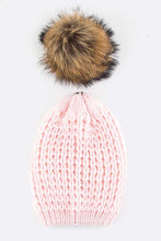 Load image into Gallery viewer, Raccoon Fur PomPom Beanie