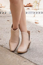 Load image into Gallery viewer, Soft Leather Beige Western Style Booties