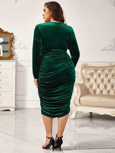 Plus Size Emerald Green Ruched Velvet Long Sleeve Midi Dress