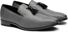 Load image into Gallery viewer, Men&#39;s Black Textured Slip On Tassel Loafer Dress Shoes