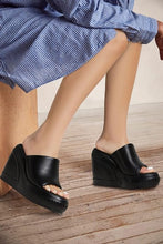 Load image into Gallery viewer, Chic Rubber Platform Wedge Sandals