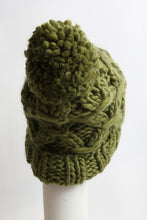 Load image into Gallery viewer, Oversized Chunky Knit Pom Beanie