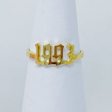 Load image into Gallery viewer, Birth Year Ring