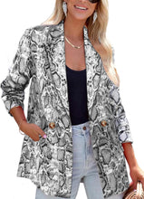Load image into Gallery viewer, Snake Print Black/White Modern Style Long Sleeve Blazer