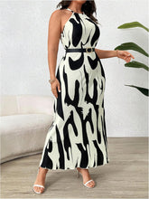 Load image into Gallery viewer, Plus Size Beige Halter Geisha Print Sleeveless Maxi Dress