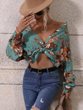 Load image into Gallery viewer, Floral Collar Chic Green Button Down Long Sleeve Top