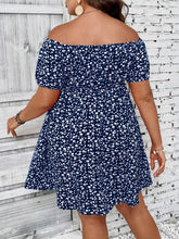 Load image into Gallery viewer, Plus Size Sweetheart Floral Short Sleeve Dress