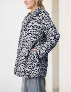 Faux Fur White Leopard Animal Print Long Sleeve Winter Coat