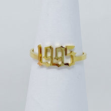 Load image into Gallery viewer, Birth Year Ring