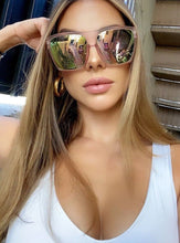 Load image into Gallery viewer, Angelica Black Oversized Flat Top Sunglasses