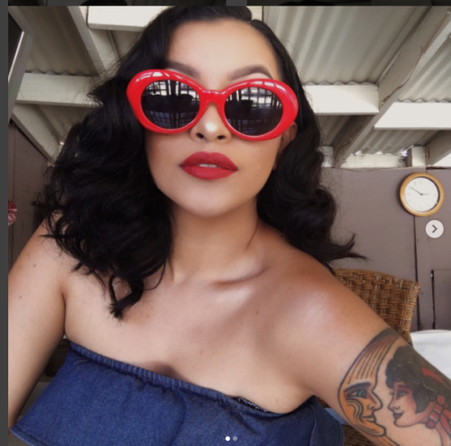 Fashionista Red Round Oval Sunglasses