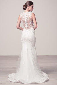 Lace Embroidered White V-Neck Sleeveless Mermaid Bridal Gown