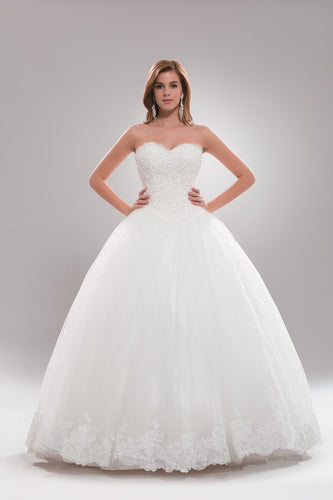 Sweetheart White Tulle Strapless Wedding Dress