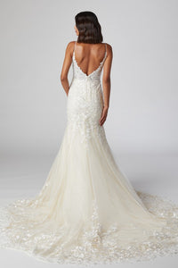 Embroidered Lace Tulle Mermaid Sleeveless Open Back Wedding Dress