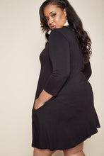 Load image into Gallery viewer, Plus Size Black Knit Shift Dress