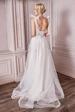 Load image into Gallery viewer, Structured Corset Style Sweetheart White Tulle Wedding Gown