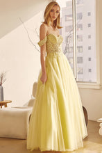 Load image into Gallery viewer, Dreamy Corset Style Tulle Yellow Strapless Gown