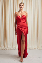 Load image into Gallery viewer, Sweetheart Red Front Slit Strapless Satin Gown