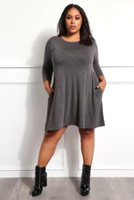 Load image into Gallery viewer, Plus Size Black Knit Shift Dress