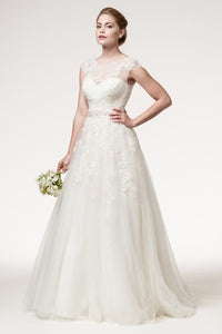 Elegant Sheer Vintage Long Lace Wedding Dress