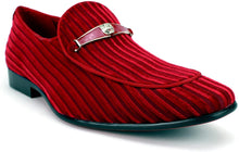 Load image into Gallery viewer, Metal Lion Ornament Cherry Velvet Embossed Striped Loafers